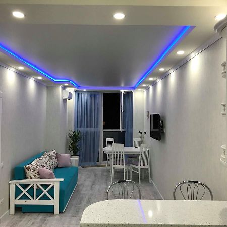 Luxe Apartment On Drahomanova Kijów Zewnętrze zdjęcie