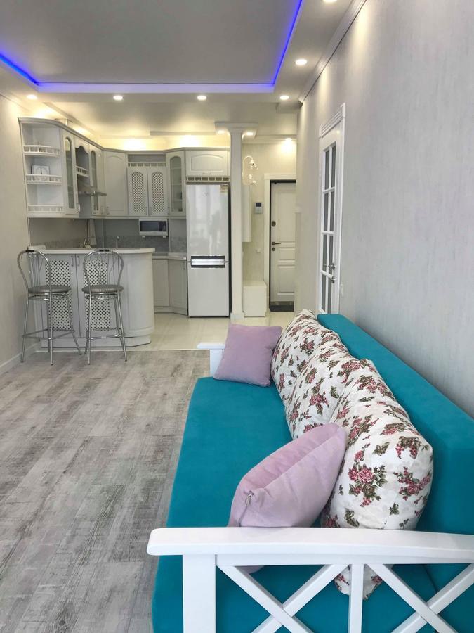 Luxe Apartment On Drahomanova Kijów Zewnętrze zdjęcie