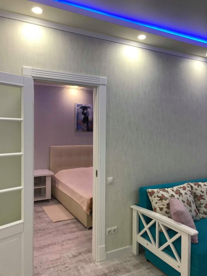 Luxe Apartment On Drahomanova Kijów Zewnętrze zdjęcie